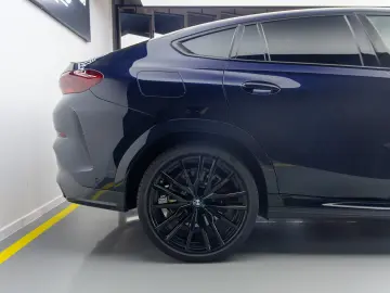 BMW X6 M50