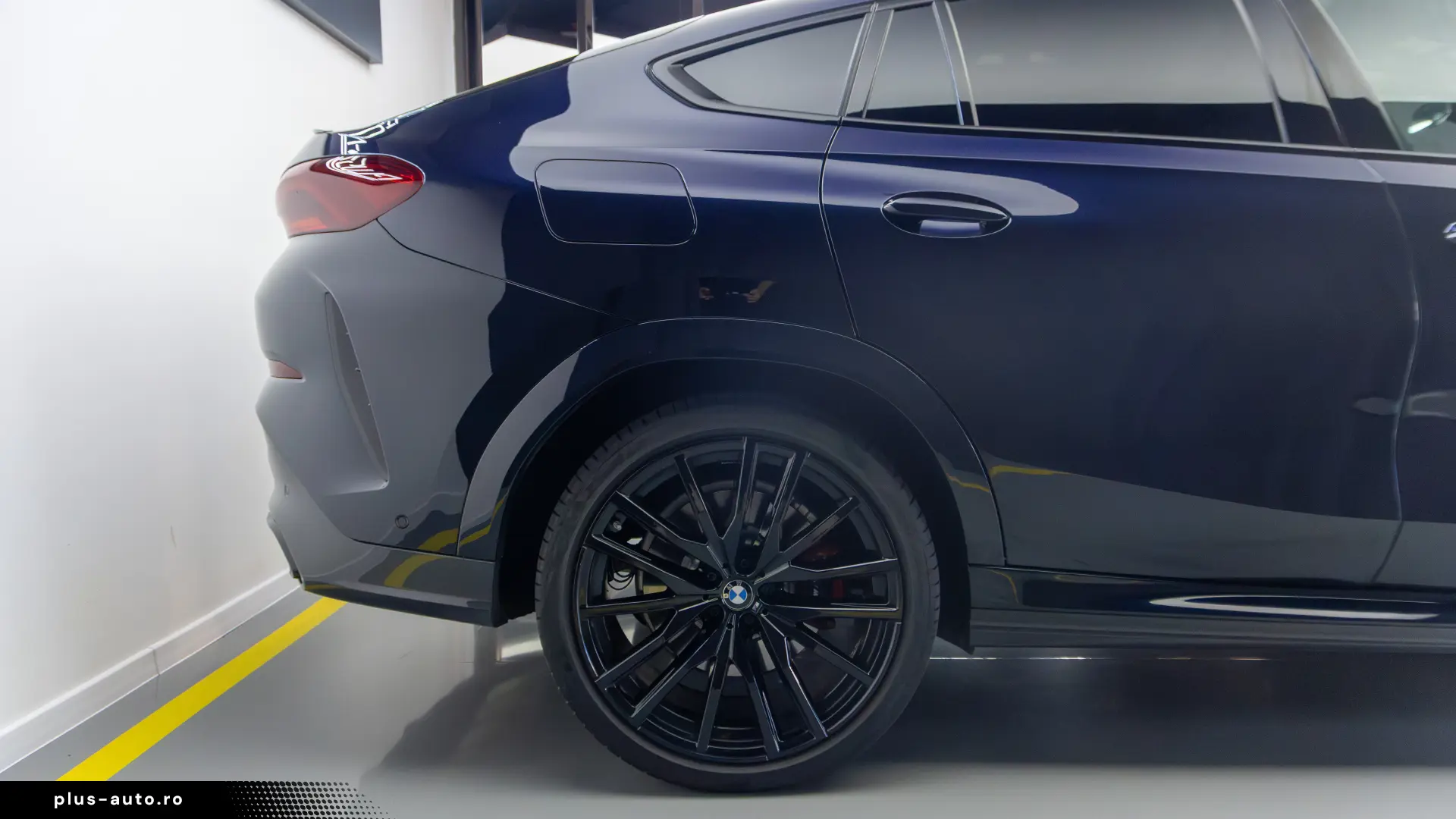 BMW X6 M50
