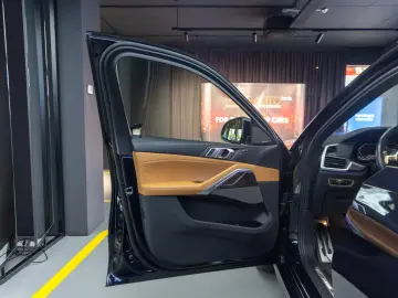 BMW X6 M50