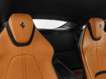 FERRARI Roma 360 JBL PassDisplay