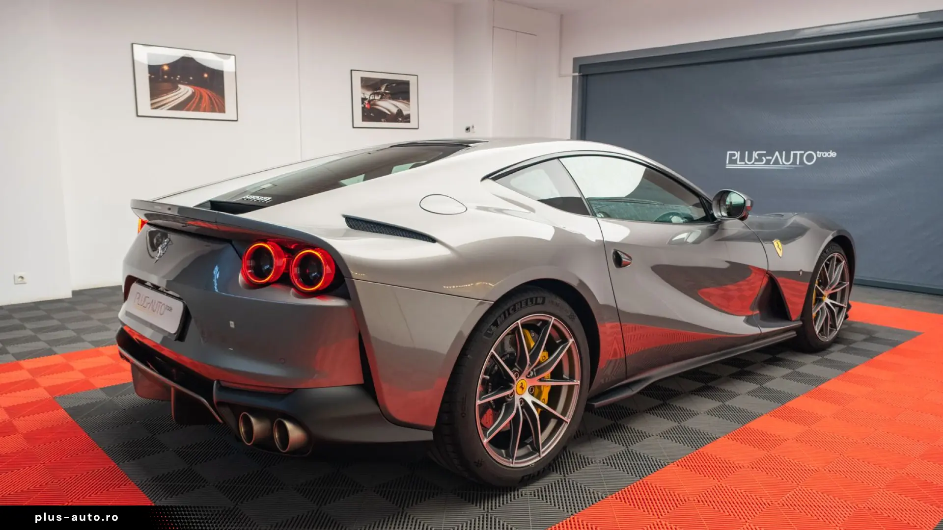 Ferrari 812 6.5 V12 Superfast DCT F1