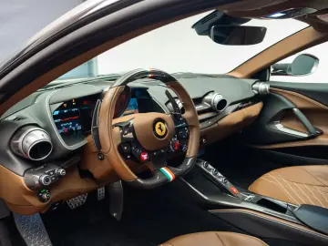 Ferrari 812 6.5 V12 Superfast DCT F1