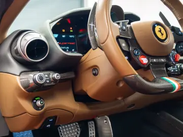 Ferrari 812 6.5 V12 Superfast DCT F1