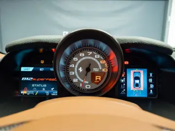 Ferrari 812 6.5 V12 Superfast DCT F1