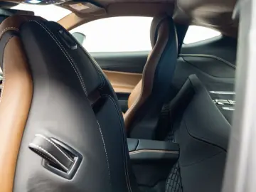 Ferrari 812 6.5 V12 Superfast DCT F1