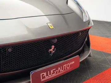 Ferrari 812 6.5 V12 Superfast DCT F1