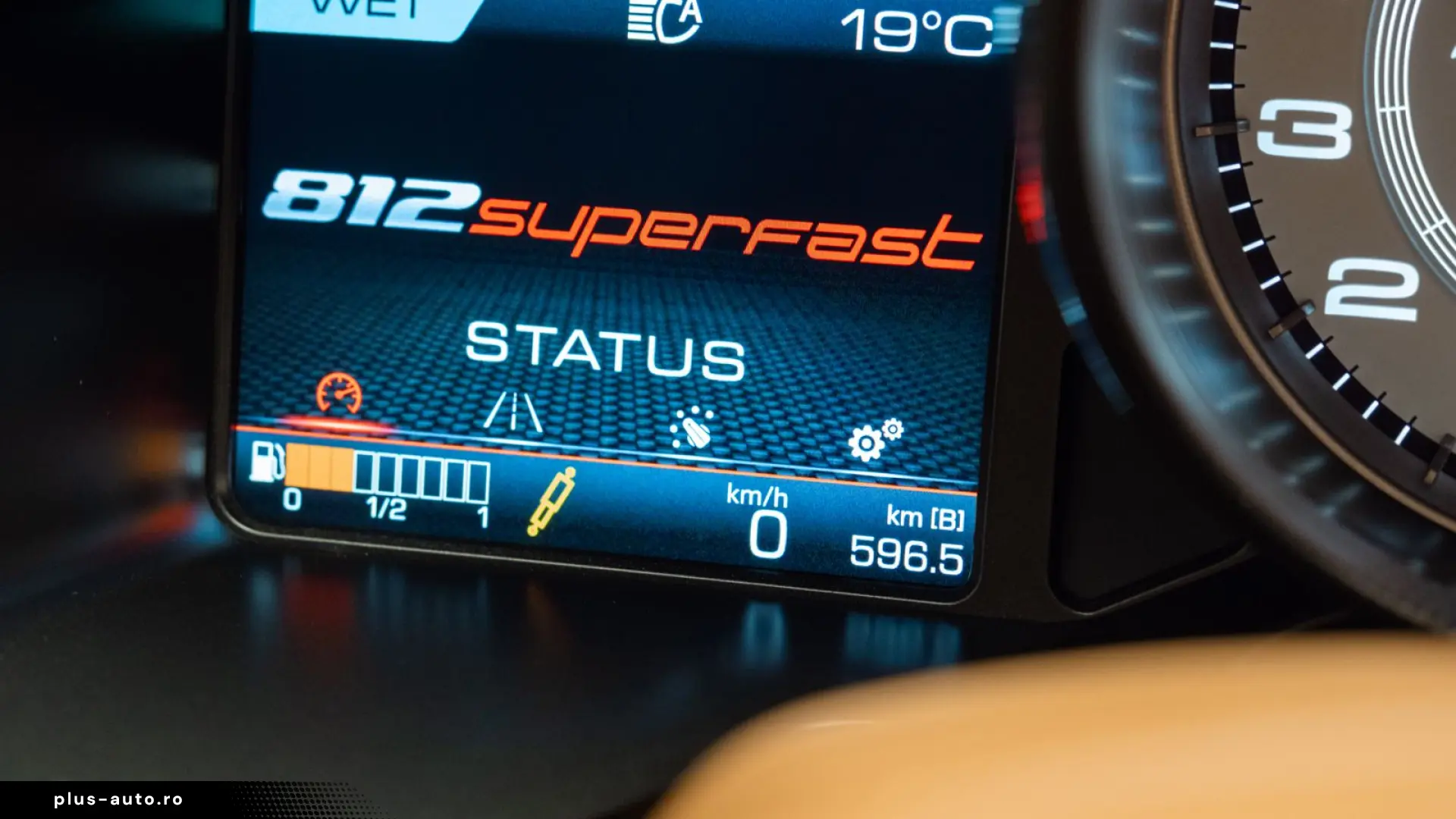 Ferrari 812 6.5 V12 Superfast DCT F1