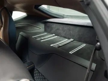 Ferrari 812 6.5 V12 Superfast DCT F1