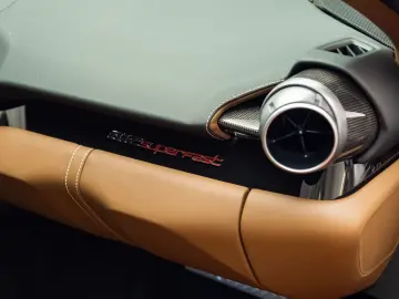 Ferrari 812 6.5 V12 Superfast DCT F1