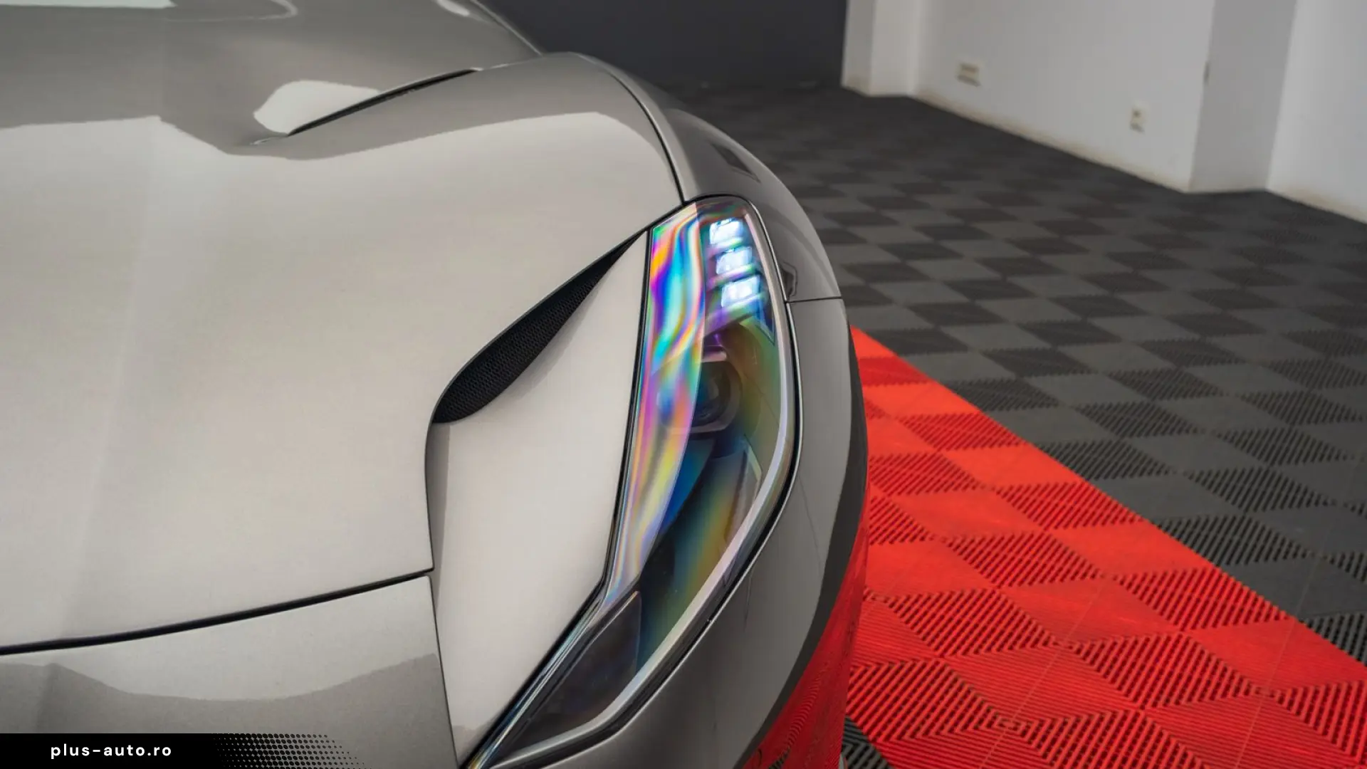 Ferrari 812 6.5 V12 Superfast DCT F1