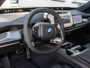 BMW 740 i M Sport - LIVRARE IMEDIATA!!