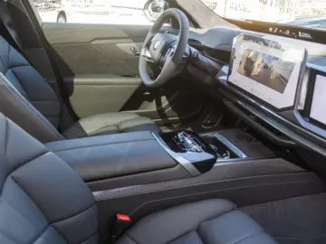 BMW 740 i M Sport - LIVRARE IMEDIATA!!