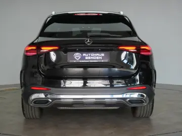 MERCEDES-BENZ GLC 300 4Matic 9G-T AMG Leder HUD Dist…