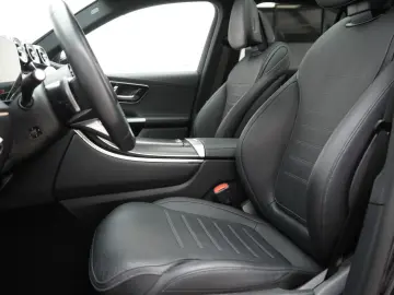 MERCEDES-BENZ GLC 300 4Matic 9G-T AMG Leder HUD Dist…