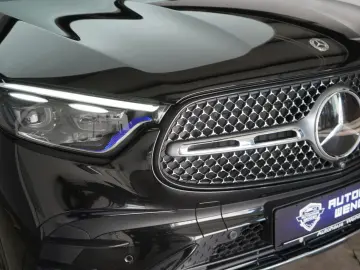 MERCEDES-BENZ GLC 300 4Matic 9G-T AMG Leder HUD Dist…