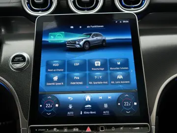 MERCEDES-BENZ GLC 300 4Matic 9G-T AMG Leder HUD Dist…