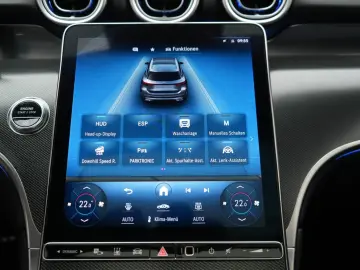 MERCEDES-BENZ GLC 300 4Matic 9G-T AMG Leder HUD Dist…