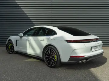 Porsche Panamera 4S E-Hybrid