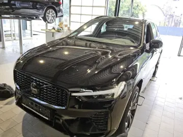 VOLVO XC60 T8 PLUG-IN AWD PLUS BLACK EDITION MET PANO