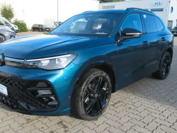 VW Tiguan R-Line Panorama 20`` H&K IQ-Light Black
