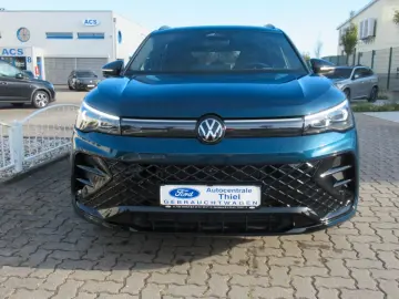 VW Tiguan R-Line Panorama 20`` H&K IQ-Light Black