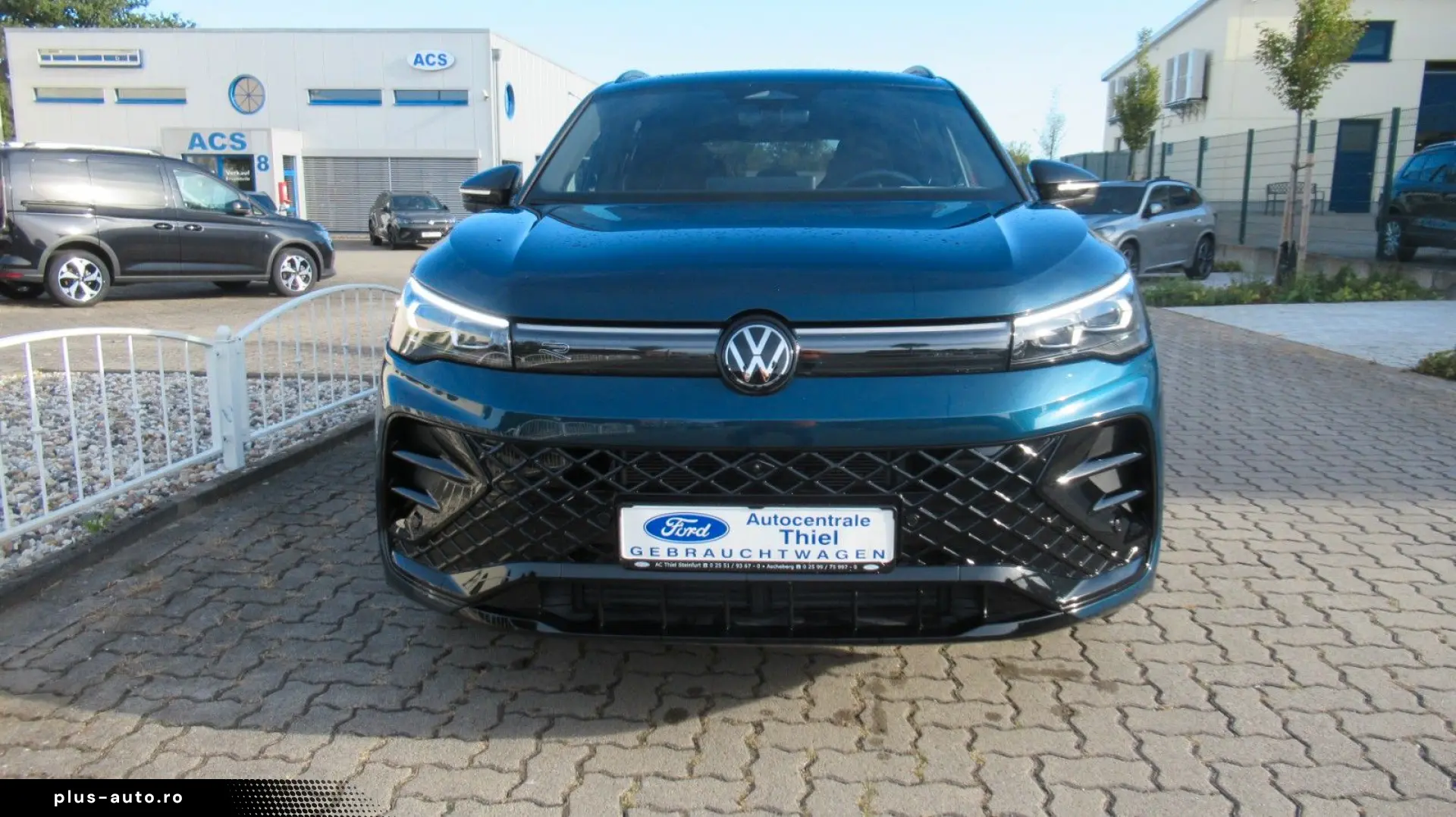 VW Tiguan R-Line Panorama 20`` H&K IQ-Light Black