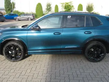 VW Tiguan R-Line Panorama 20`` H&K IQ-Light Black