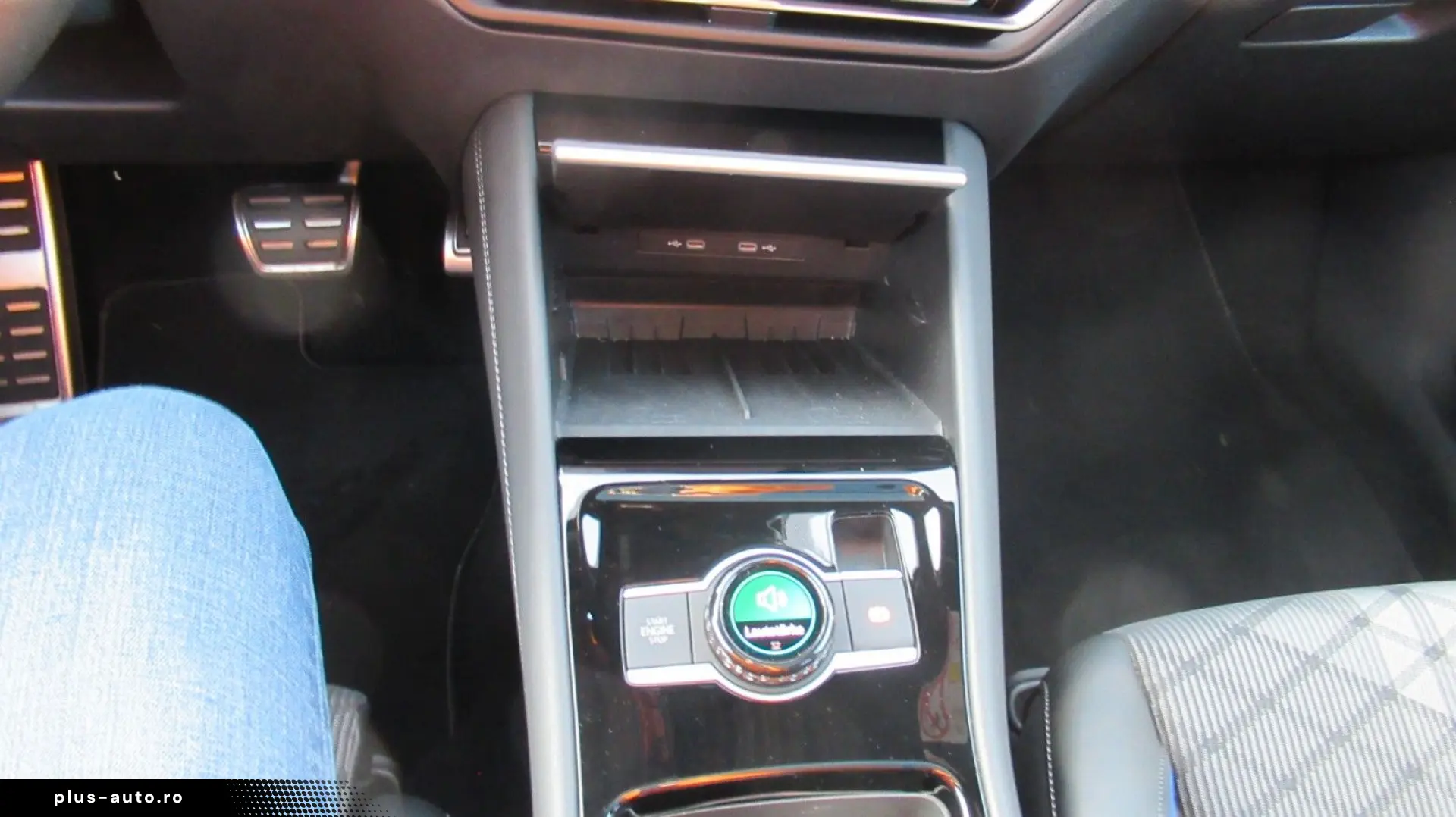 VW Tiguan R-Line Panorama 20`` H&K IQ-Light Black
