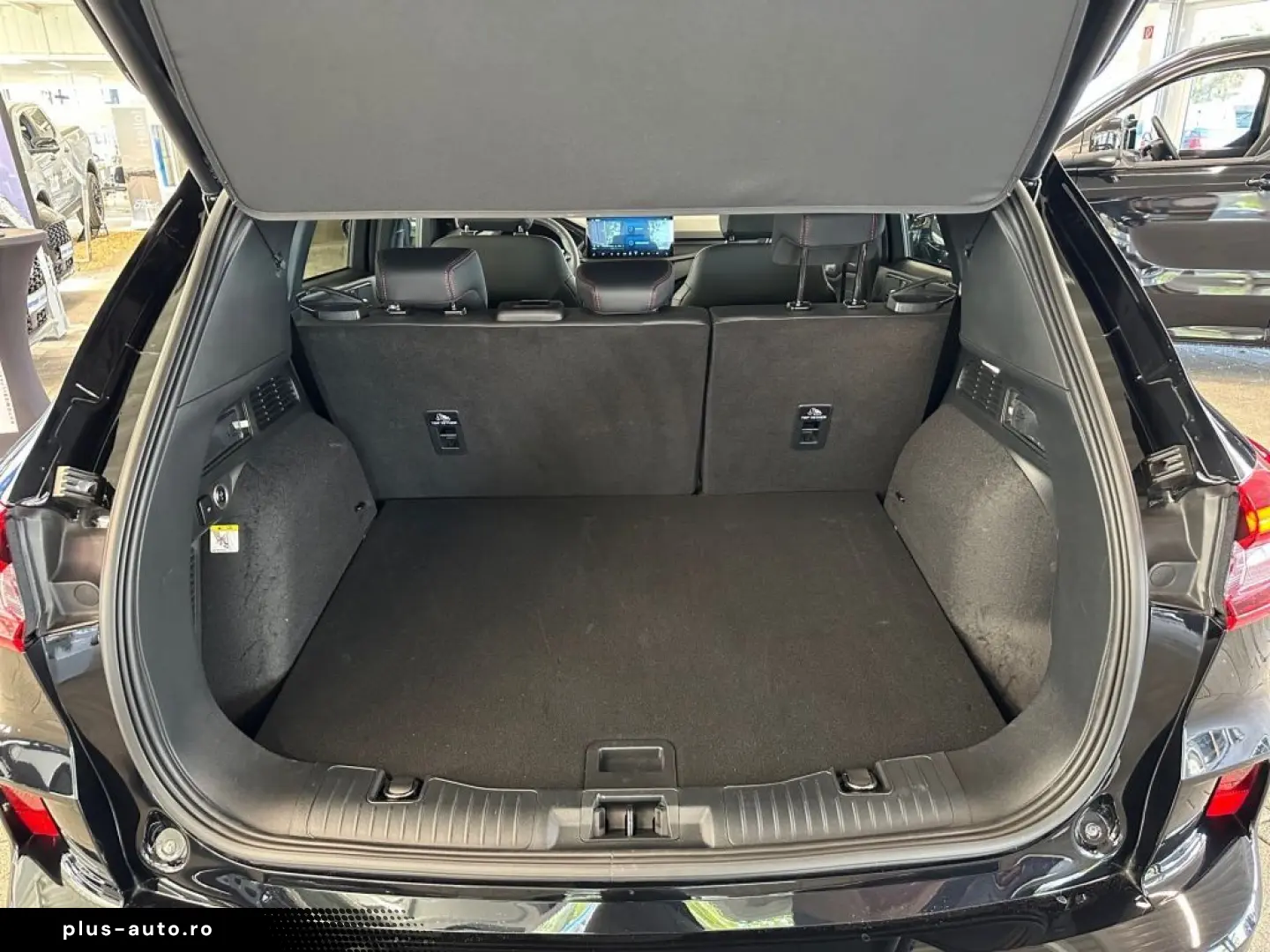 FORD Kuga 2024 — imagine 20