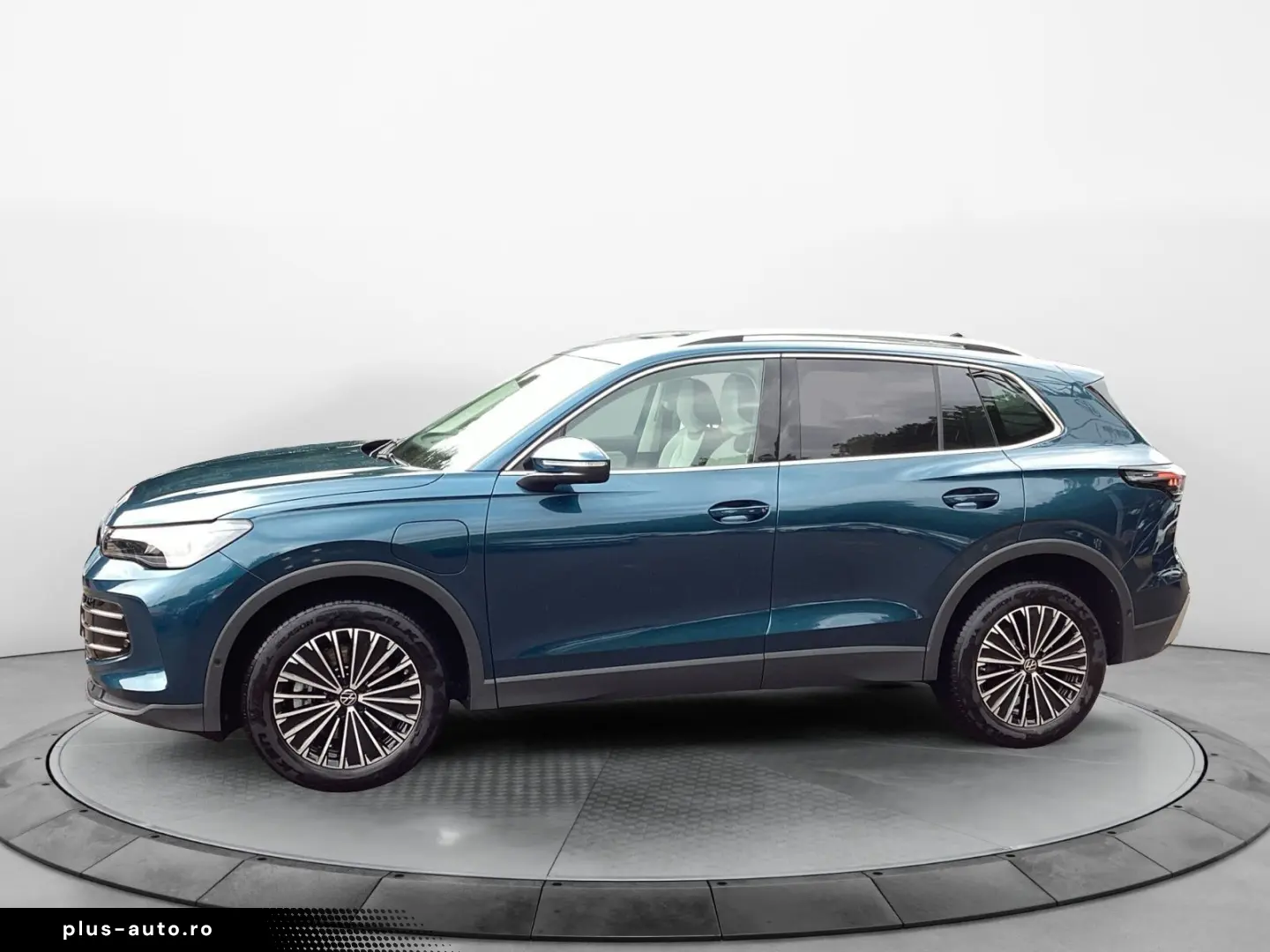 VW Tiguan eHybrid Elegance Navi LED AHK Kamera