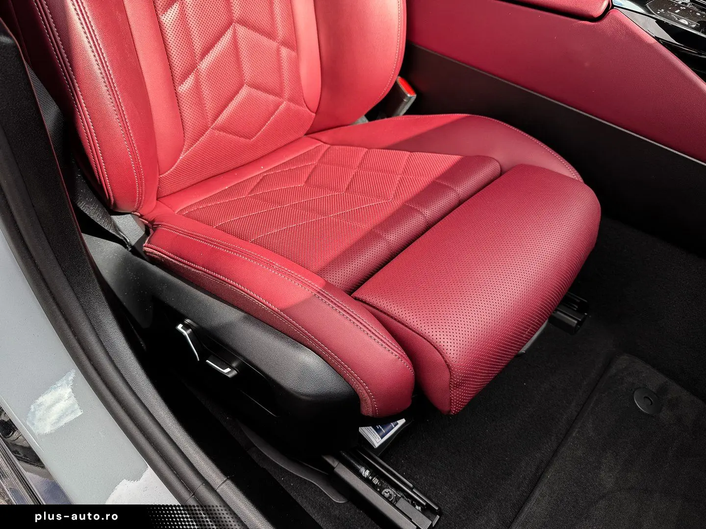 BMW 5 Series 2023 — imagine 18