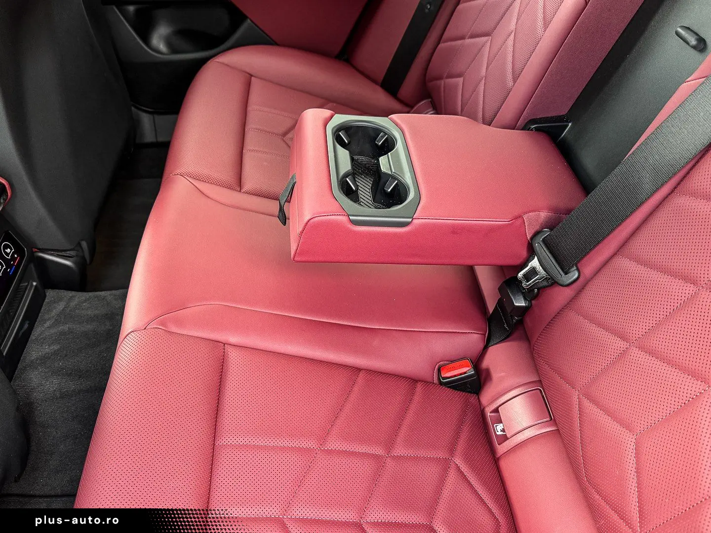 BMW 5 Series 2023 — imagine 22