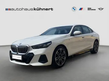 BMW 520d xDrive Limousine    M-Sport ACC LED SpurAss