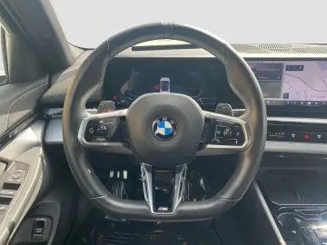 BMW 520d xDrive Limousine    M-Sport ACC LED SpurAss