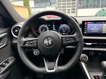 ALFA ROMEO Tonale Veloce Plug-In-Hybrid AWD