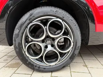 ALFA ROMEO Tonale Veloce Plug-In-Hybrid AWD