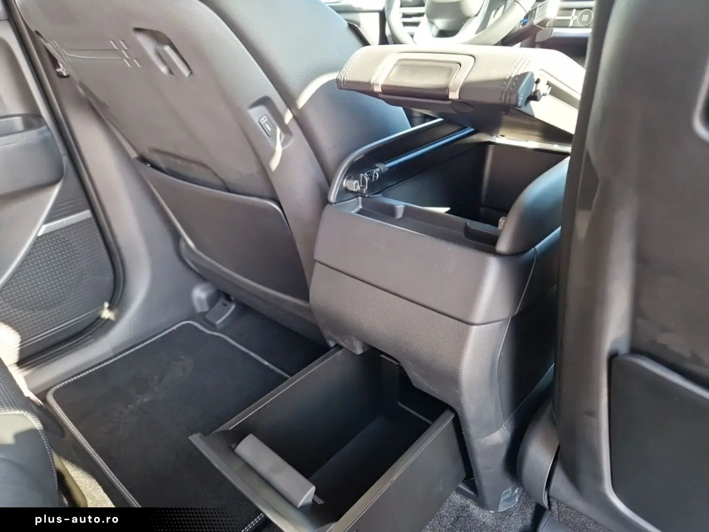 HYUNDAI SANTA FE Hybrid 4WD INTRO Komfort Technik   WKR
