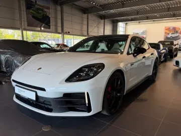 Porsche Panamera 4S E-Hybrid HA steering Head-Up