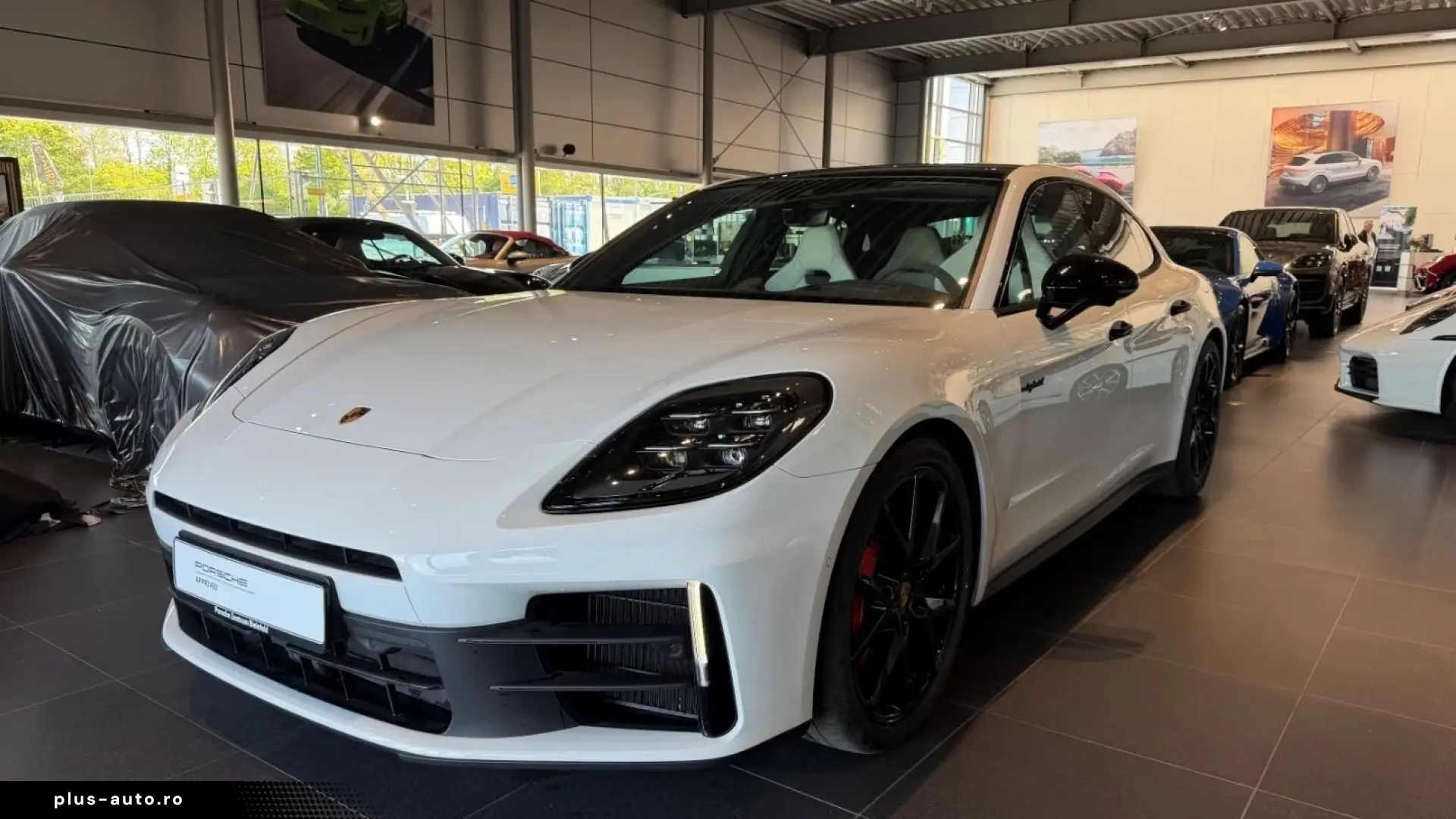 Porsche Panamera 4S E-Hybrid HA steering Head-Up