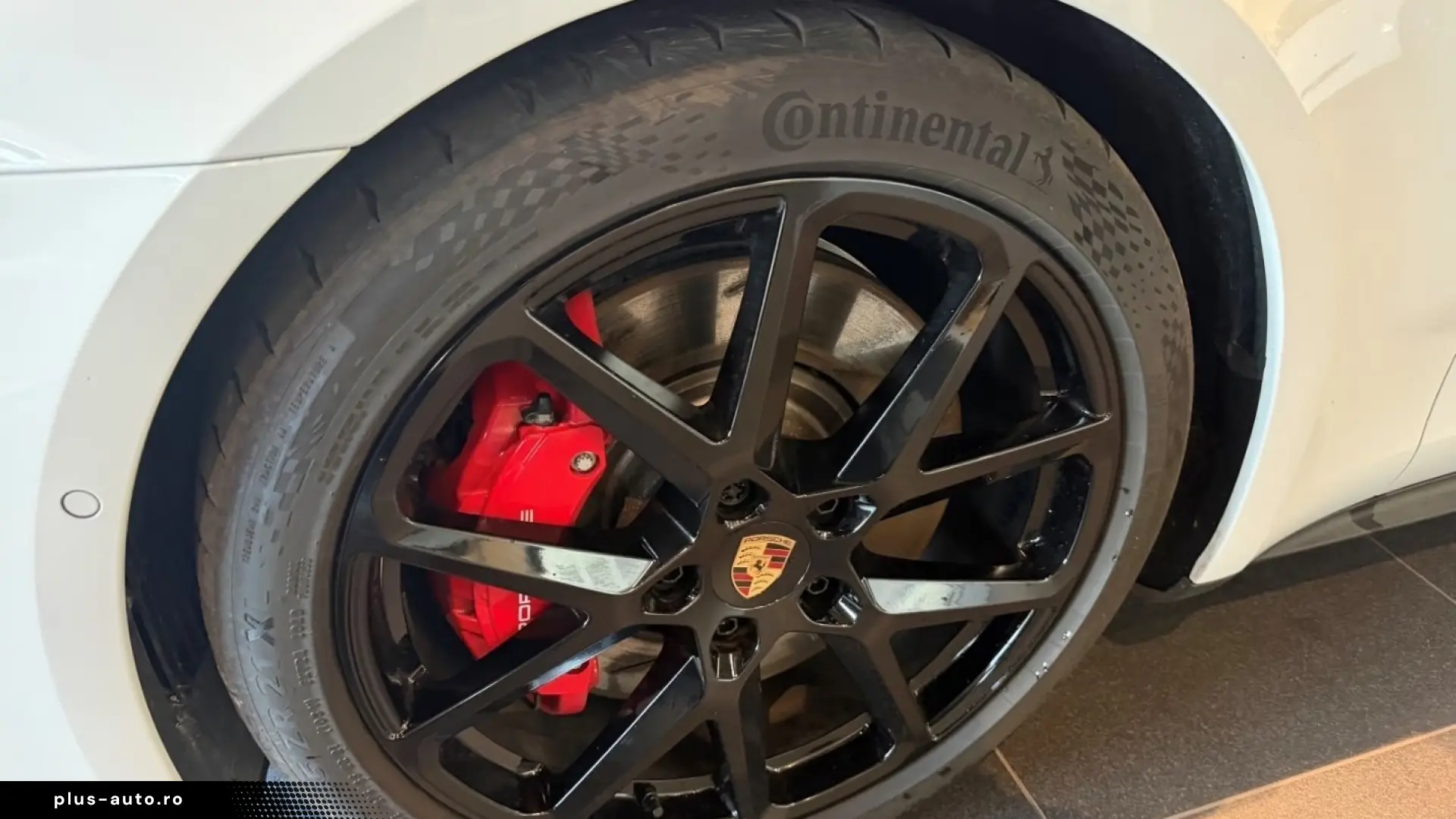 Porsche Panamera 4S E-Hybrid HA steering Head-Up