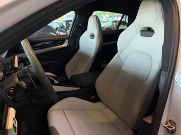 Porsche Panamera 4S E-Hybrid HA steering Head-Up