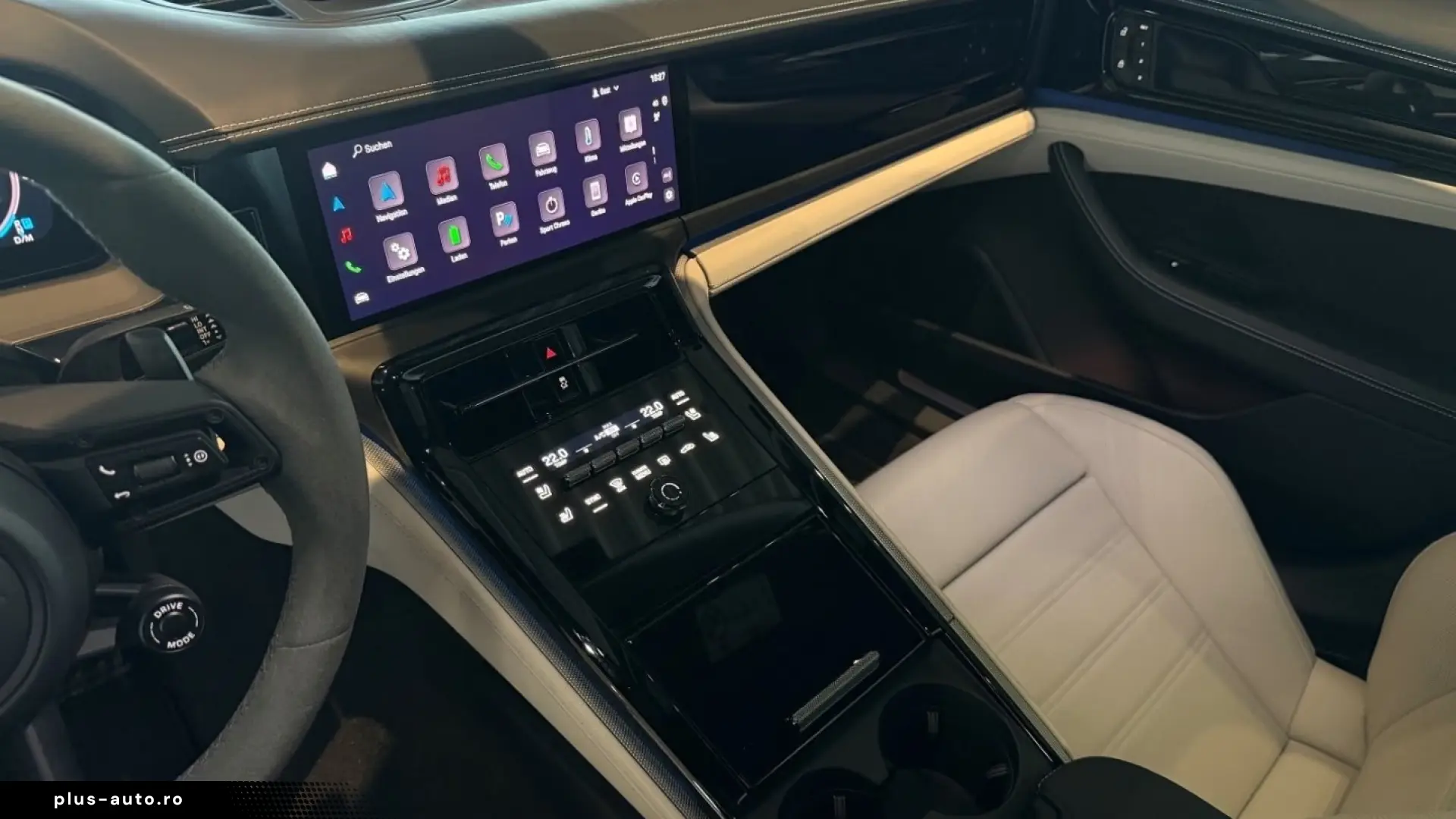 Porsche Panamera 4S E-Hybrid HA steering Head-Up