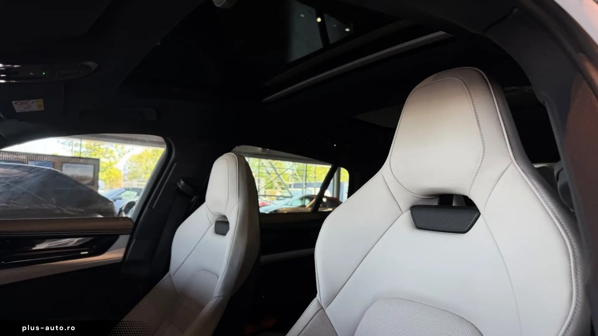 Porsche Panamera 4S E-Hybrid HA steering Head-Up