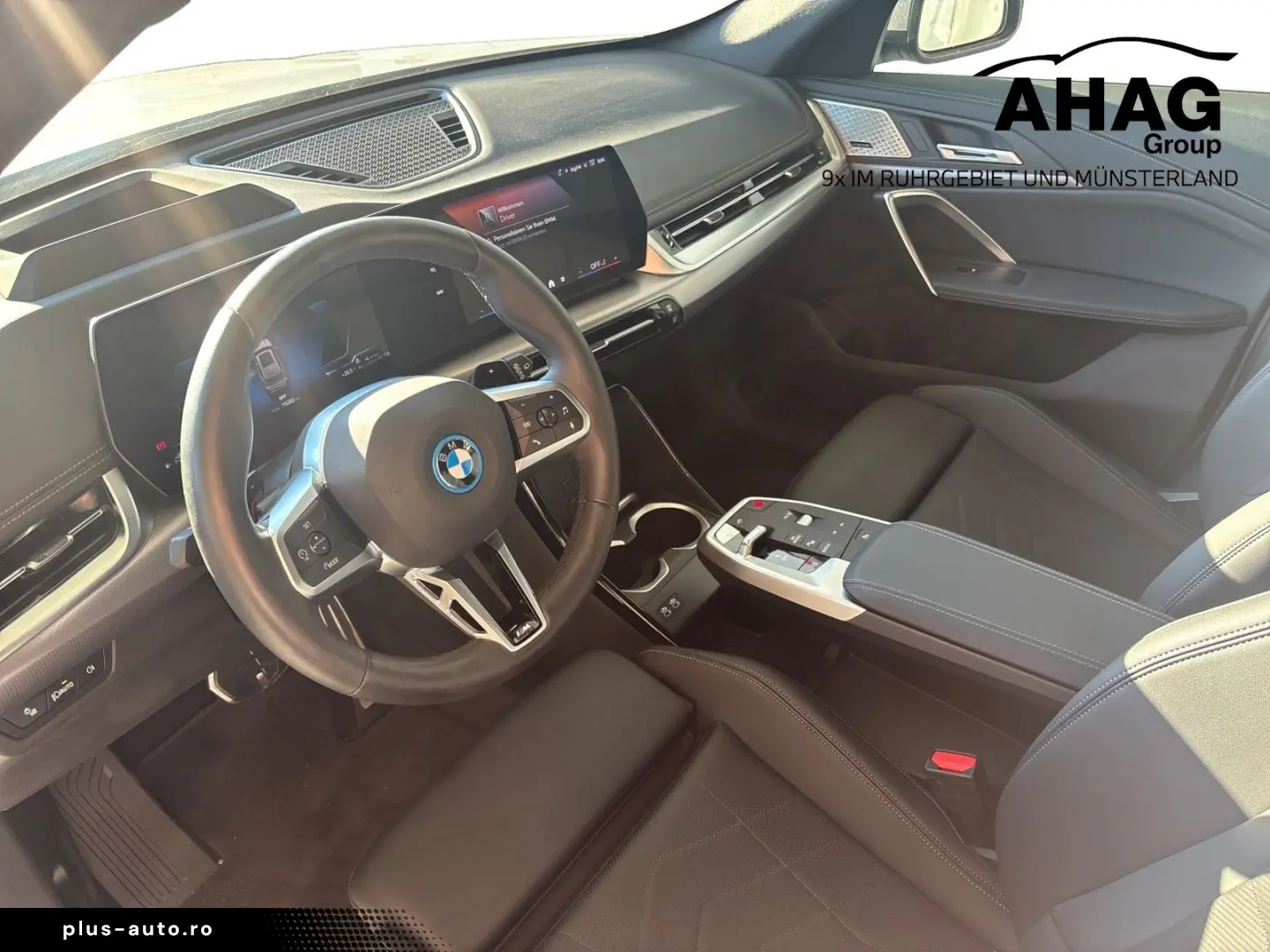 BMW X1 xDrive25e M-Sportpaket   PANO   AHK   ACC   H