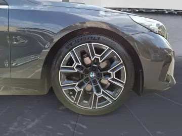 BMW 520d Limousine M-Sport  Navi Rückfahrkamera LED