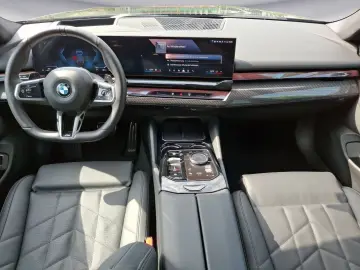 BMW 520d Limousine M-Sport  Navi Rückfahrkamera LED