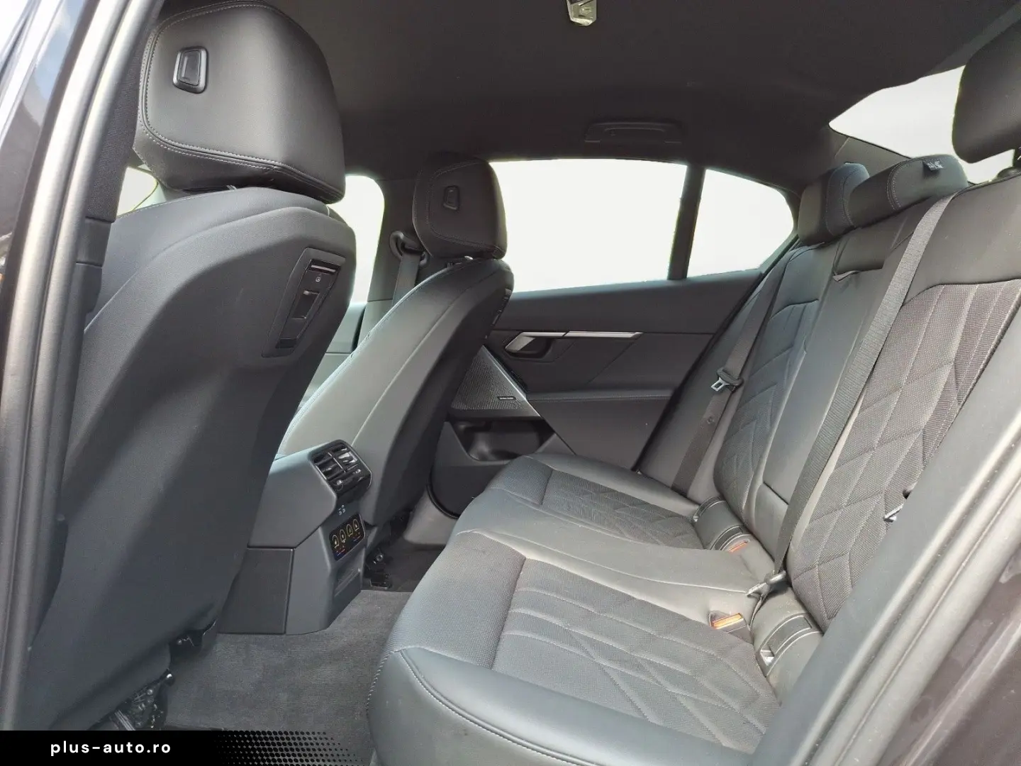 BMW 520d Limousine M-Sport  Navi Rückfahrkamera LED