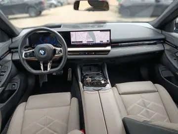 BMW 520d Limousine M SPORTPAKET ICONIC GLOW LIVE COC