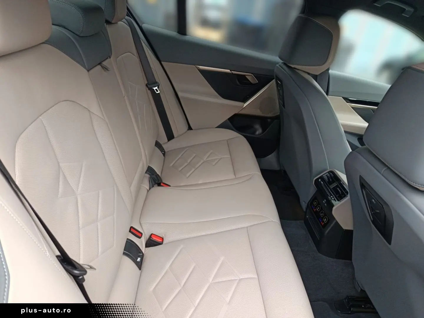 BMW 520d Limousine M SPORTPAKET ICONIC GLOW LIVE COC