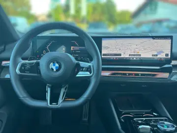 BMW 520d Limousine M Sport HUD LC Prof. DA  H K 20´´